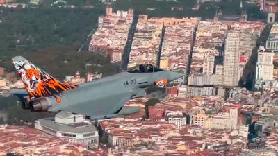 Último ensayo del desfile de la Hispanidad: varias aeronaves sobrevuelan Madrid antes del 12 de octubre