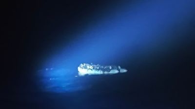 Recatados 125 inmigrantes tras ser interceptados en una neumática en Lanzarote