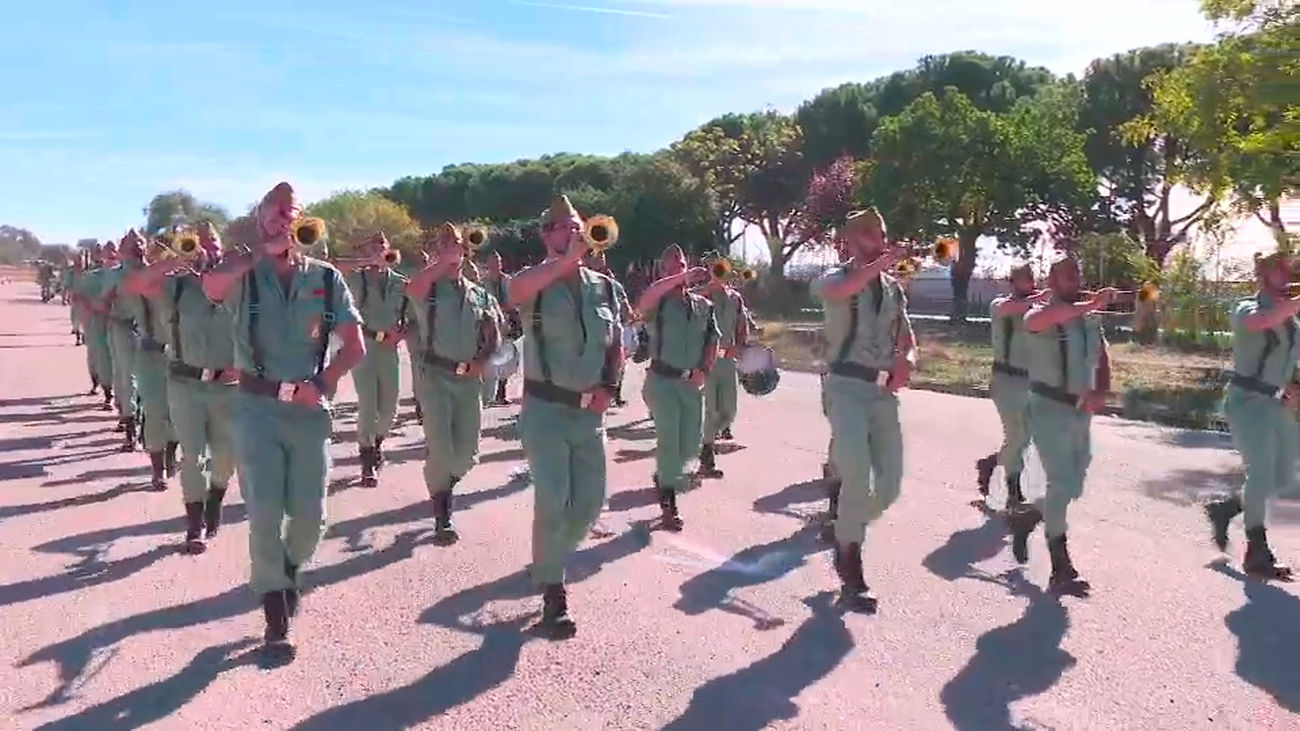 Los militares ensayan en la base aérea de Getafe para el desfile de la Fiesta Nacional