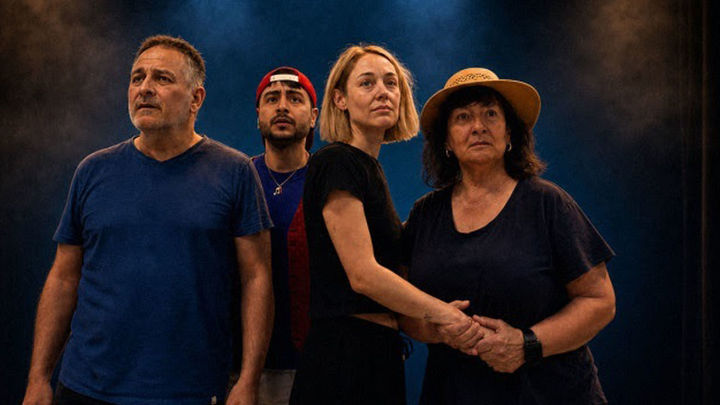 'Moscú no existe' llega al Teatro Fernán Gómez: Chéjov y los sueños que nunca se cumplen