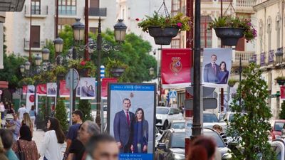 Los reyes emprenden, tras la Fiesta Nacional, su histórico viaje a Ceuta y Melilla