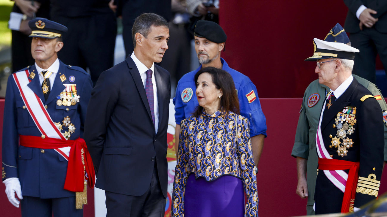 Los abucheos a Sánchez, la  precampaña y Ceuta, protagonistas del desfile militar