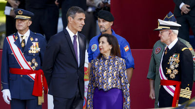 Los abucheos a Sánchez, la  precampaña y Ceuta, protagonistas del desfile militar