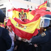 Un policía herido y dos detenidos en los enfrentamientos de la Puerta del Sol durante el 12 de octubre
