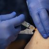 Ya puedes pedir cita para vacunarte de gripe y covid en Madrid