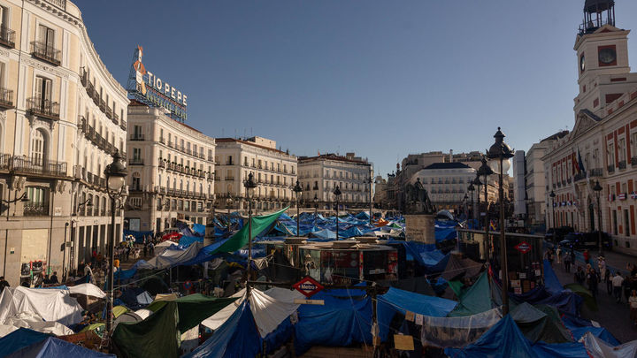 Acampada por la vivienda en Sol