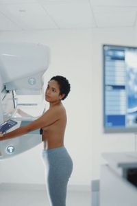 Día Mundial del Cáncer de Mama: aprende la importancia de la prevención