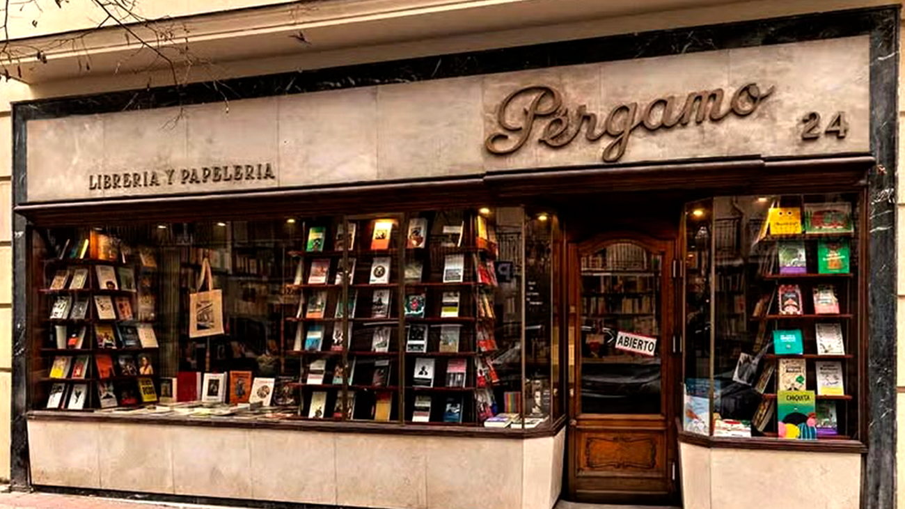 Cierra la librería Pérgamo, la más antigua de Madrid