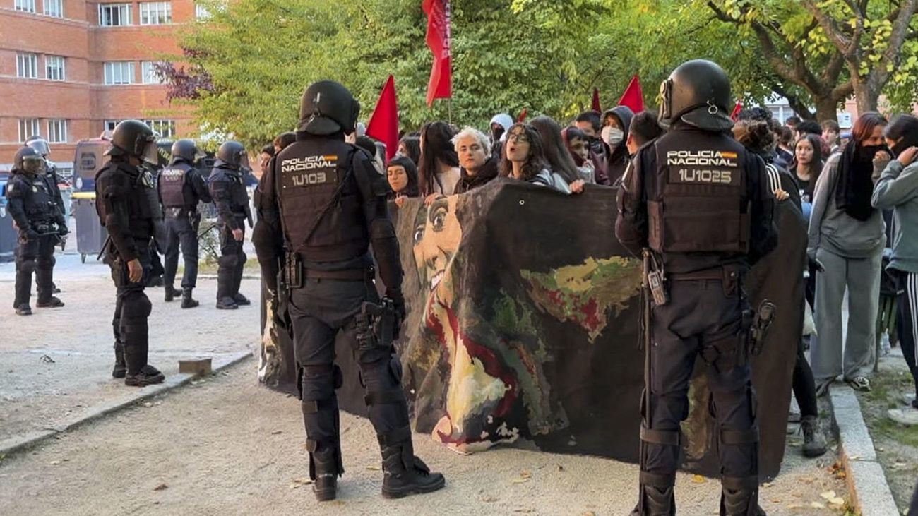 las cinco personas detenidas ya han sido puestas en libertad.