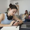 La soledad y la tristeza ponen en riesgo la salud mental de los adolescentes entre los 12 y los 16 años, según Unicef