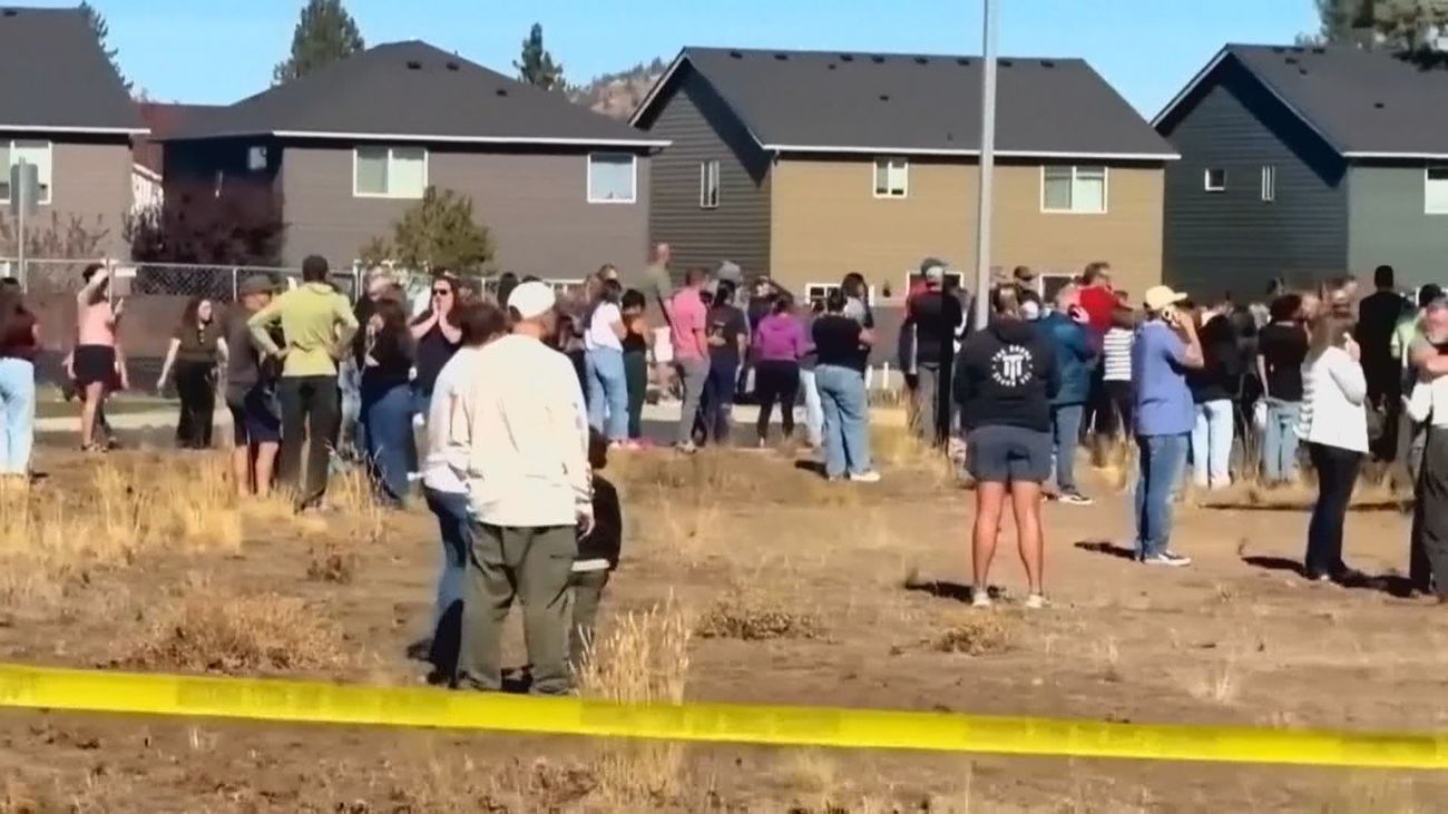 Tiroteo mortal en una escuela de Oregón (EEUU): Tres niños y una maestra mueren a manos de un joven de 16 años