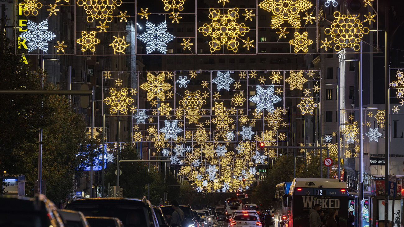 Alumbrado navideño en la Gran Vía de Madrid