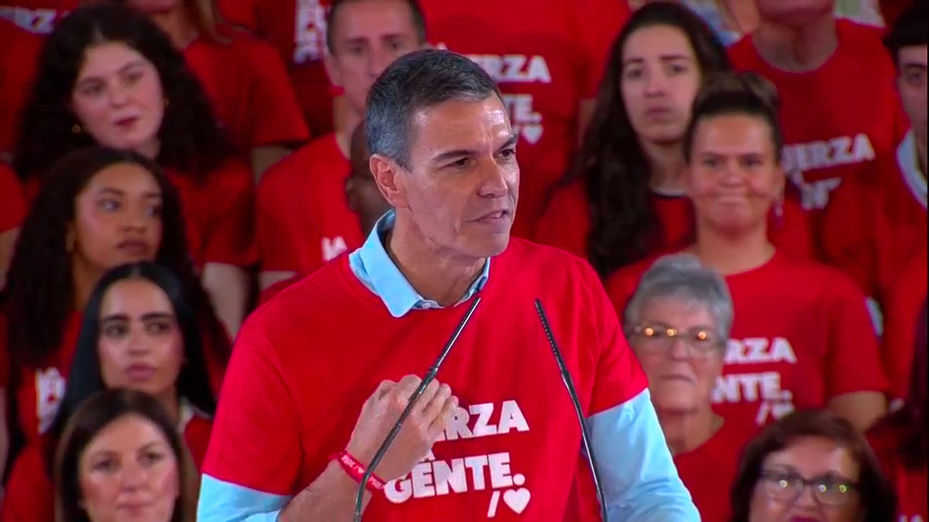 Sánchez se pone la camiseta de campaña, apela a la movilización  y alerta de recortes