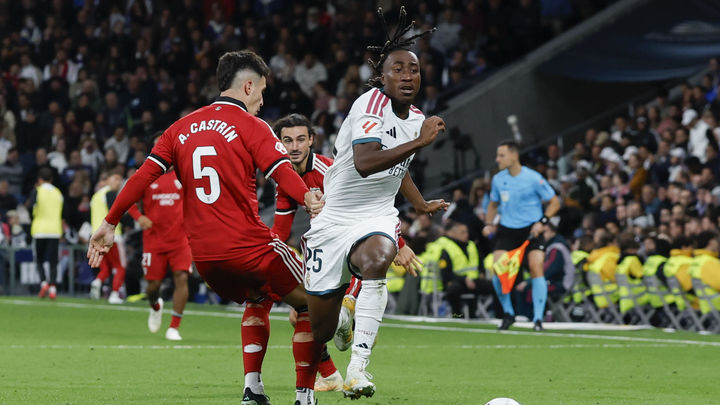 Diomande aprovecha el castigo de Vinícius
