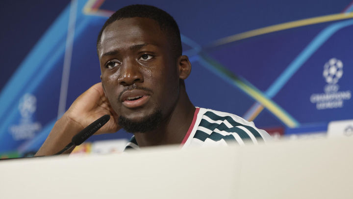 Konaté: "Si nos centramos en el clásico, no vamos a estar preparados para el Leipzig"