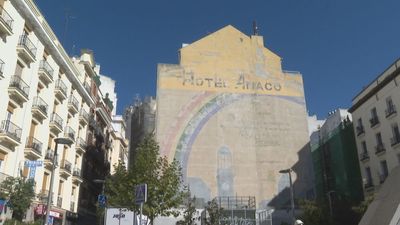 Cibeles analiza el estado de varios murales artísticos en fachadas