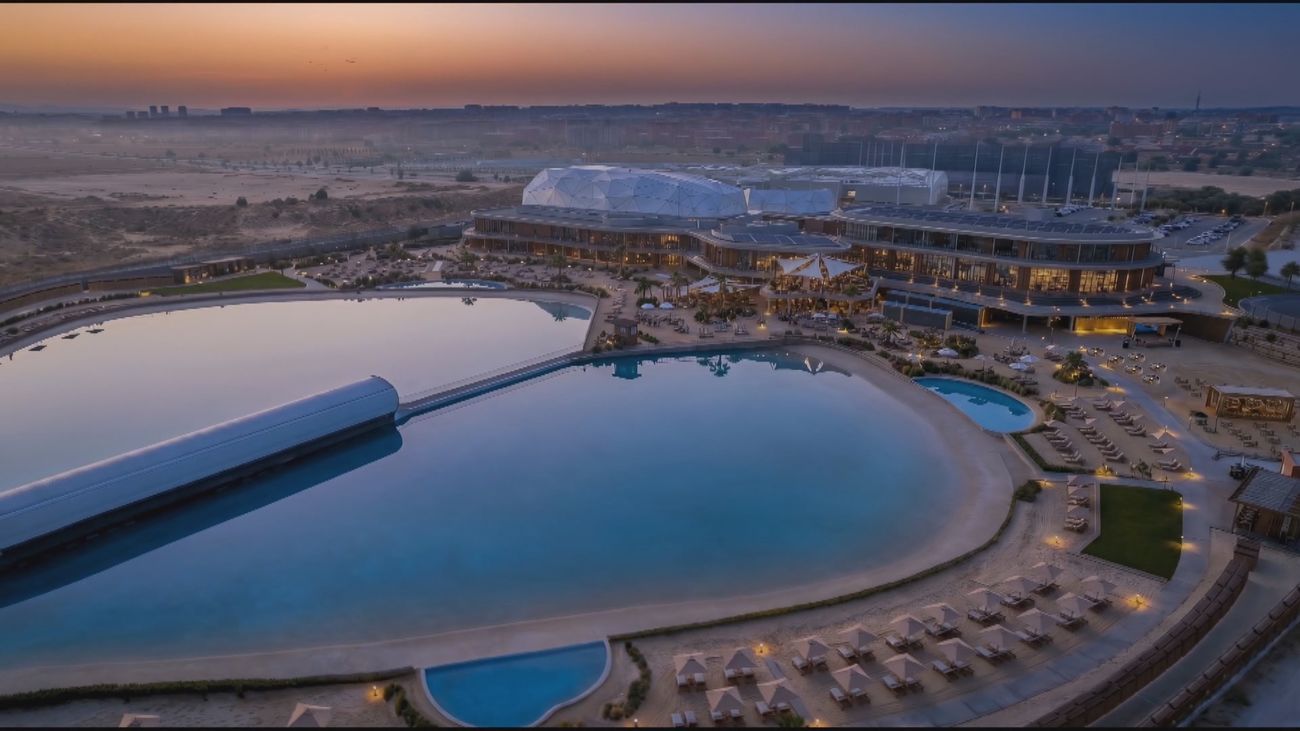 La piscina de olas más grande de Europa abrirá sus puertas en la primavera de 2027 en Madrid