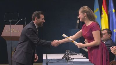 Messi recibe el Princesa de Asturias de los Deportes: "Convirtió lo extraordinario en rutina"