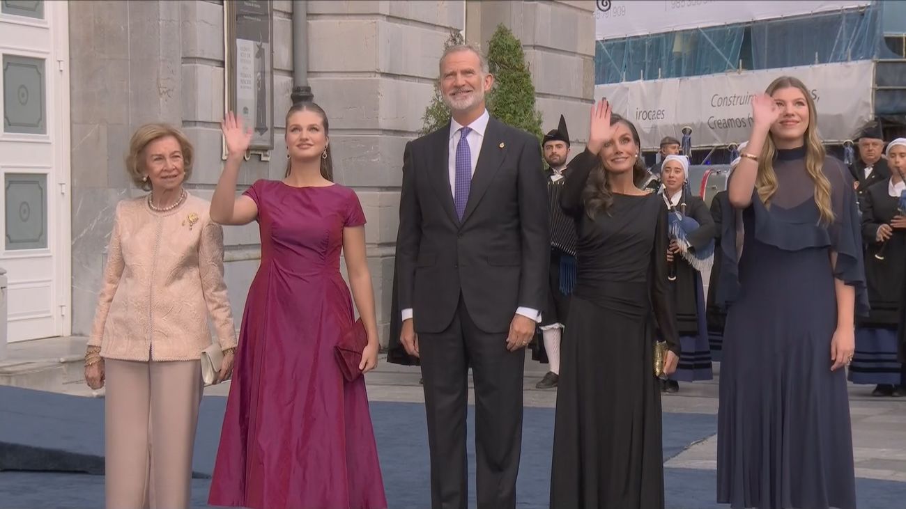 Así fue la llegada de la Familia Real a los Premios Princesa de Asturias