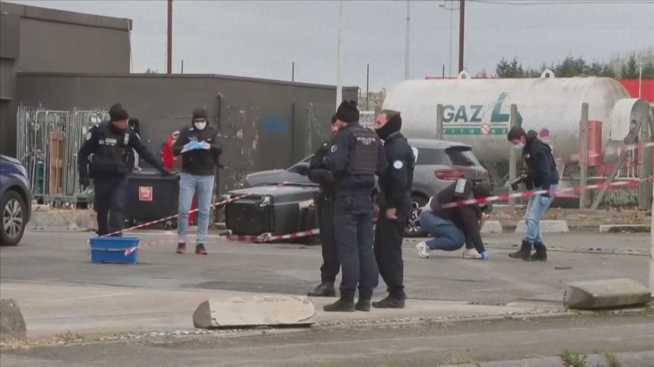 Un muerto y cuatro heridos en un tiroteo perpetrado por un hombre en la periferia de París