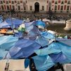 Detenido un joven de 26 años por agresión sexual a una mujer de 22 en la acampada de la Puerta del Sol