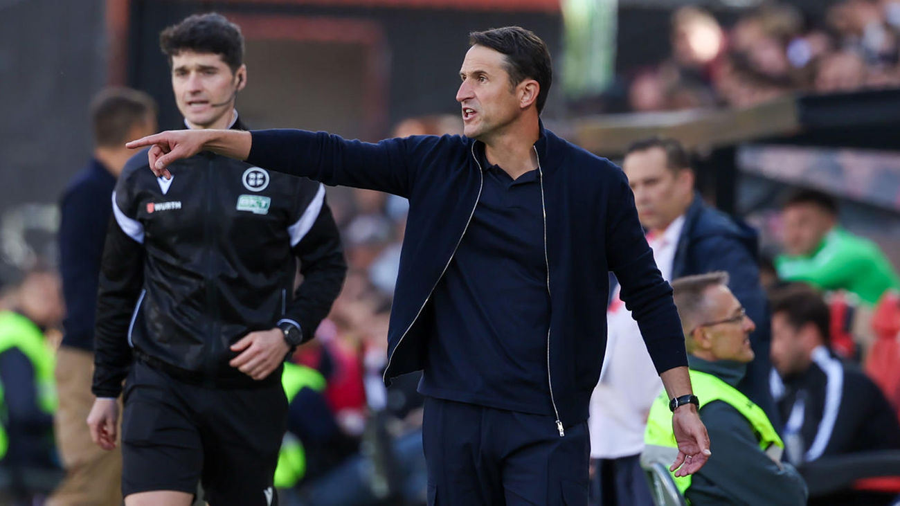 Beñat San José sin quejas de la afición: "Tenemos que arrimar el hombro"