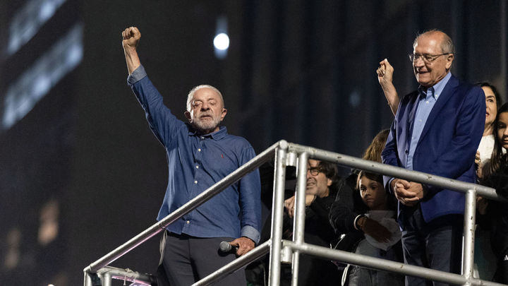 Lula gana las elecciones presidenciales tras una remontada inédita ante Flávio Bolsonaro